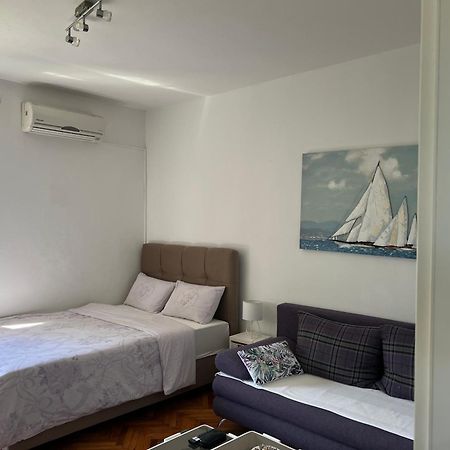 Apartments Mia Бибине Екстериор снимка