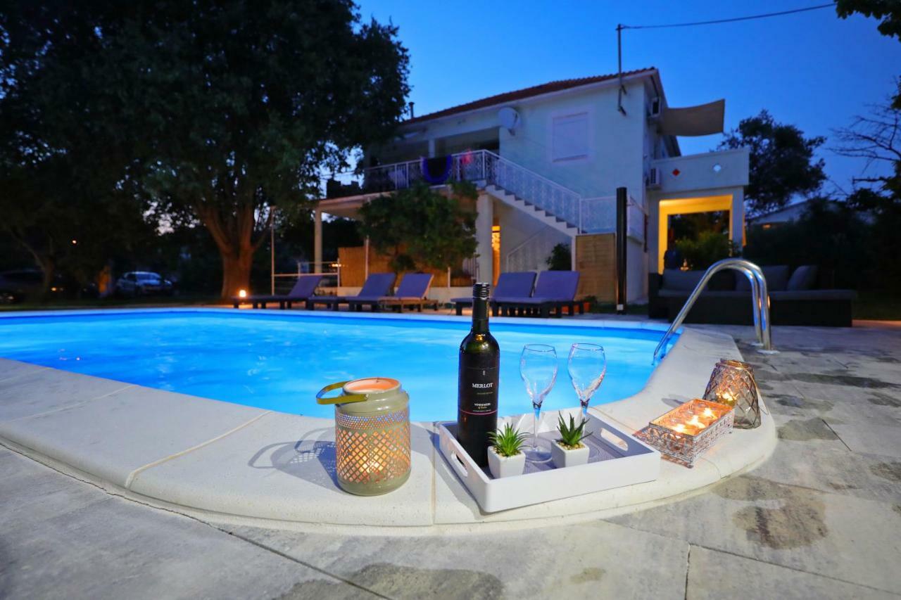 Apartments Mia Бибине Екстериор снимка